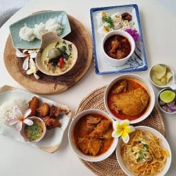 ข้าวซอยน้ำใจ at Samkhok Samkhok