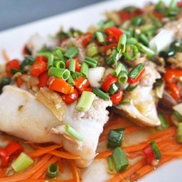 ปลาหมึกยัดไส้คั่วพริกเกลือ