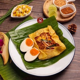 ผัดไทยโบราณไข่เค็ม+ห่อไข่