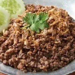 ข้าวเนื้อโคขุนกระเทียม