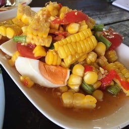 ตำไทยข้าวโพดไข่เค็ม