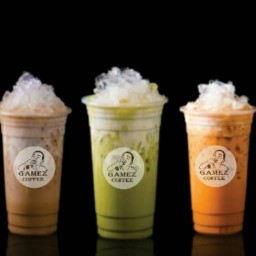 GAMEZ COFFEE 3019/8 มบ.อยู่สบาย ซ.สำโรงเหนือ23 เข้ามาในหมู่บ้านอยู่ซ้ายมือกันสาดสีน้ำตาล(หลังที่8)