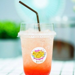 สตอร์เบอรี่โซดา