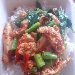 พริกแกงหน่อไม้เนี้อ(ราดข้าว)