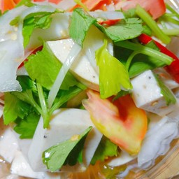 ยำหมูยอ