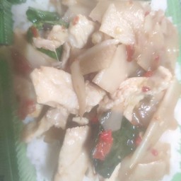 กระเพราไก่(กับข้าว
