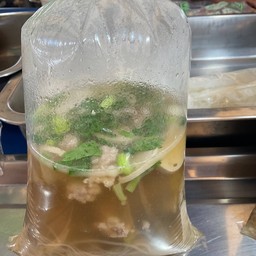 ก๋วยจั๋บญวน&หมี่กะทิ เจ๊เพ็ญ