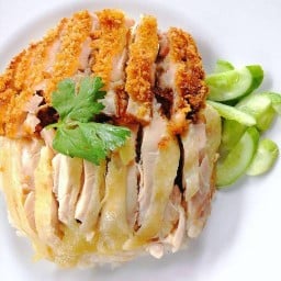 ร้านข้าวมันไก่ ก๋วยเตี๋ยวไก่กรุงธนบุรี