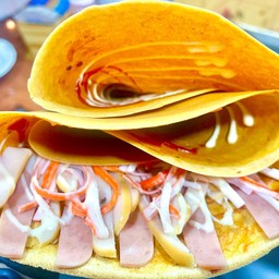 พิซซ่า+แฮมไก่+ไส้กรอก+ปูอัด