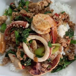 ข้าผัดกระเพรา