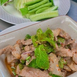 น้ำตกเนื้อ
