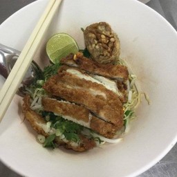 ต้มยำไก่ทอด(3***)