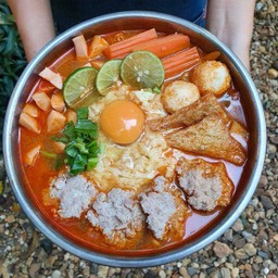 มาม่าหม้อไฟชีสลาวา