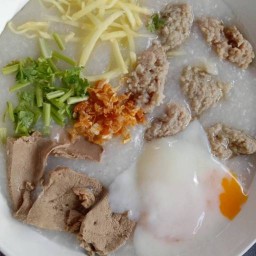 โจ๊กเตาถ่านอาหารปักษ์ใต้หร่อยเพ