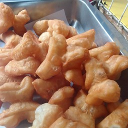 ปาท่องโก๋