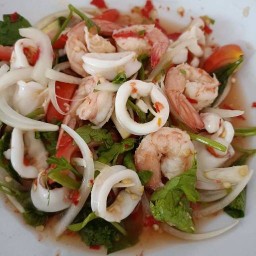 ตามสั่ง ยำแซ่บ (ครัวคุณคิง)