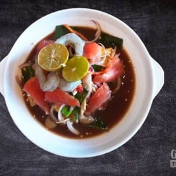 ยำแซลม่อนกุ้งสด