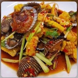 ยำหอยแครงมะม่วง-ข้าวโพด