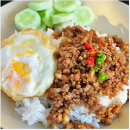 กระเทียมพริกไทย+ไข่ดาว