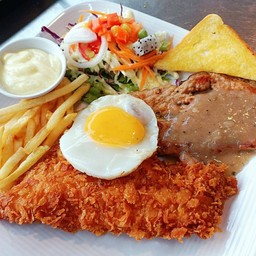 สเต็กไก่+สเต็กปลาทอด+ไข่ดาว