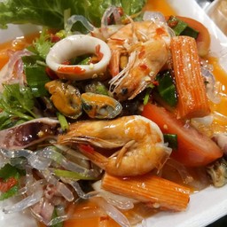 ยำเส้นแก้วทะเล