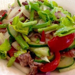 ยำ เนื้อย่าง