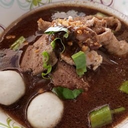 เล็กเนื้อน้ำตก