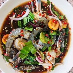 ยำปูม้า+กุ้งสด