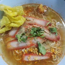 บะหมี่เกี๊ยวต้มยำ