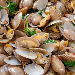 ผัดหอยลายน้ำพริกเผา