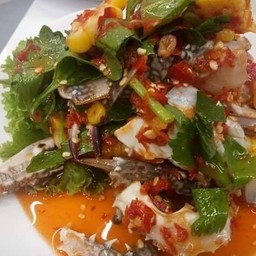 ยำปูม้าสด