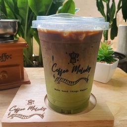 ชาเขียวเย็นกาแฟ