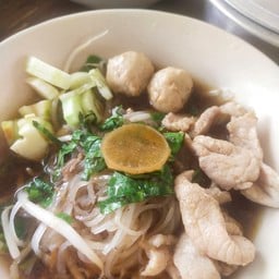 ครัวตาจิตร