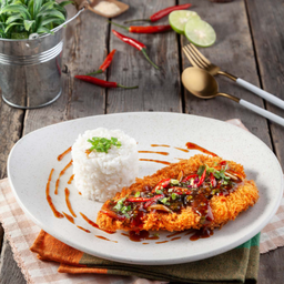 ข้าวยำไก่กรอบ