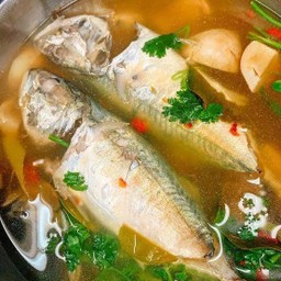 ต้มยำปลาทูน้ำใส