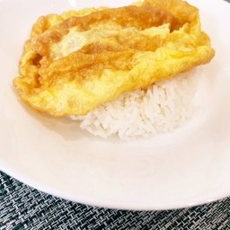 ข้าวไข่เจียว หมูสับ  (ไข่ไก่)