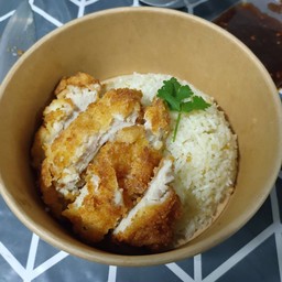 ข้าวมันกระเทียมไก่กรอบ