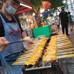 หมูสะเต๊ะ100 ไม้