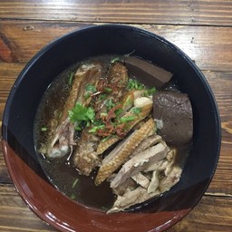 เป็ดพะโล้ ก๋วยเตี๋ยวเป็ดทองใส