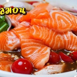 ลูกชิ้น. ทอด  นัทกะน้ำ 😋🌟