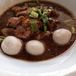 เกาเหลาหมูพิเศษ