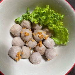 ลูกชิ้นเนื้อลวก