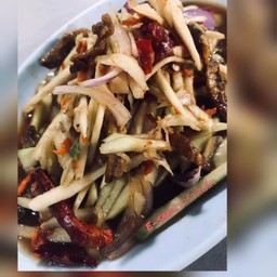 ตำมะม่วงปลากรอบ