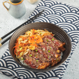 ข้าวหน้าเนื้อไข่แดงดอง (ออสเตรเลียนเกรนเฟด)