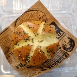 ร้านไฉไล