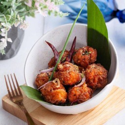 ลาบแซลมอนทอด