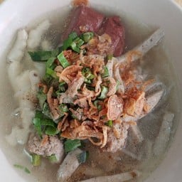 ก๋วยจั๊บญวนเส้นสดเมืองอุบล