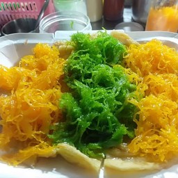 โรตีหนานุ่มหน้าฝอยทอง