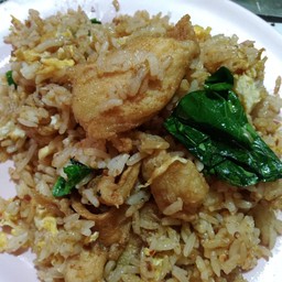 ข้าวผ้ดพริกเผาไก่กรอบ