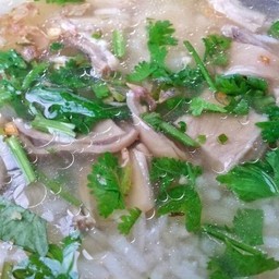 ข้าวต้มเครื่องในหมู   (ตับ, หัวใจ, ใส้อ่อน)   79บ.
